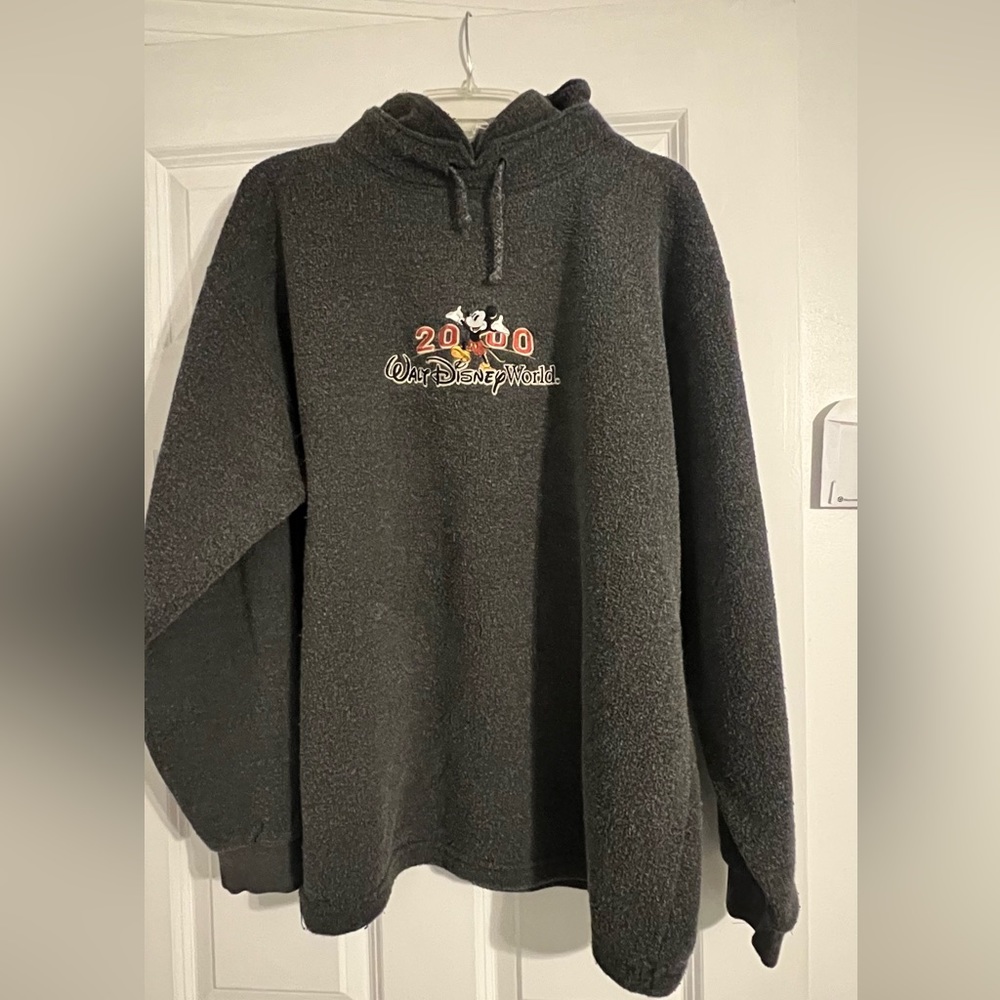 2000 Disney World Sweatshirt